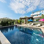 Luton Zadar Heating Pool & Jacuzzi Апартаменты