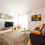 Luton Zadar Heating Pool & Jacuzzi *