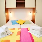 Апартаменты Luton Zadar Heating Pool & Jacuzzi Кожино
