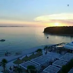 Апартаменты Luton Zadar Heating Pool & Jacuzzi Кожино
