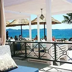 Апартаменты Luton Zadar Heating Pool & Jacuzzi