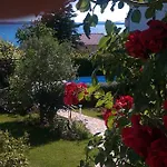 Апартаменты Luton Zadar Heating Pool & Jacuzzi Кожино
