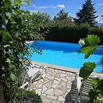 Luton Zadar Heating Pool & Jacuzzi Апартаменты Кожино