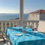Апартаменты Luton Zadar Heating Pool & Jacuzzi