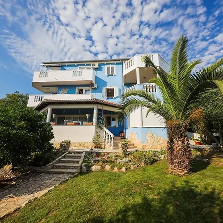 Luton Zadar Heating Pool & Jacuzzi Apartment Kozino