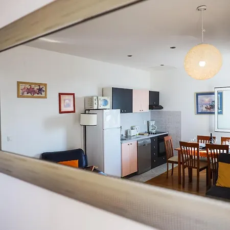Luton Zadar Heating Pool & Jacuzzi Apartment Kozino