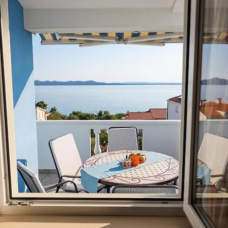Luton Zadar Heating Pool & Jacuzzi 公寓 *