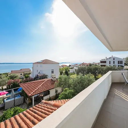 Διαμέρισμα Luton Zadar Heating Pool & Jacuzzi