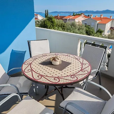 Apartmán Luton Zadar Heating Pool & Jacuzzi *