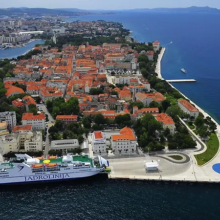 Luton Zadar Heating Pool & Jacuzzi 公寓 Kožino