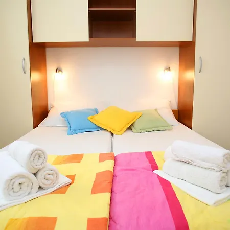 Apartmán Luton Zadar Heating Pool & Jacuzzi Kožino