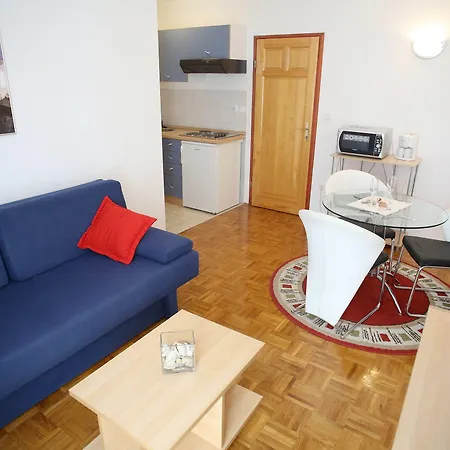 Luton Zadar Heating Pool & Jacuzzi *