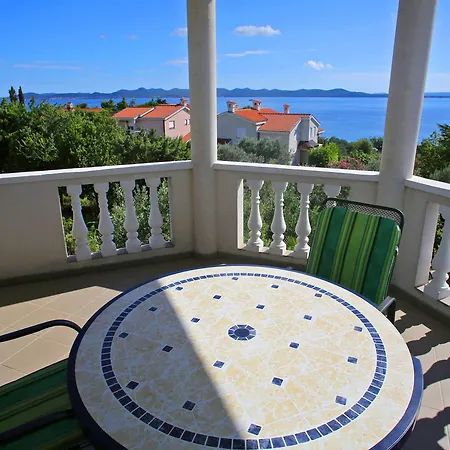 Luton Zadar Heating Pool & Jacuzzi Apartamento Kožino