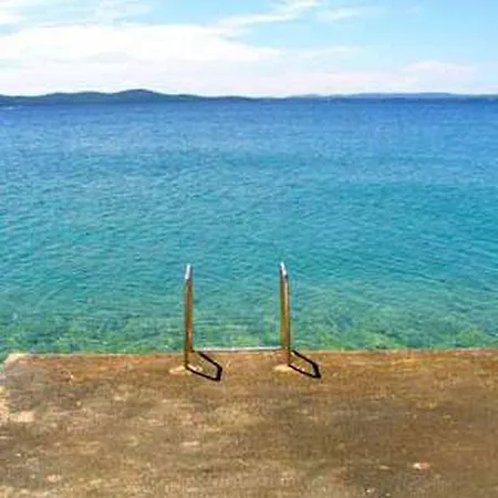 Luton Zadar Heating Pool & Jacuzzi Kožino