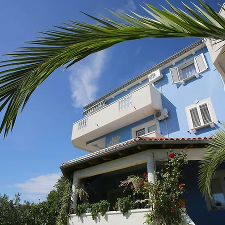 Luton Zadar Heating Pool & Jacuzzi * Kožino