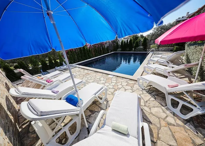 公寓 Luton Zadar Heating Pool & Jacuzzi *