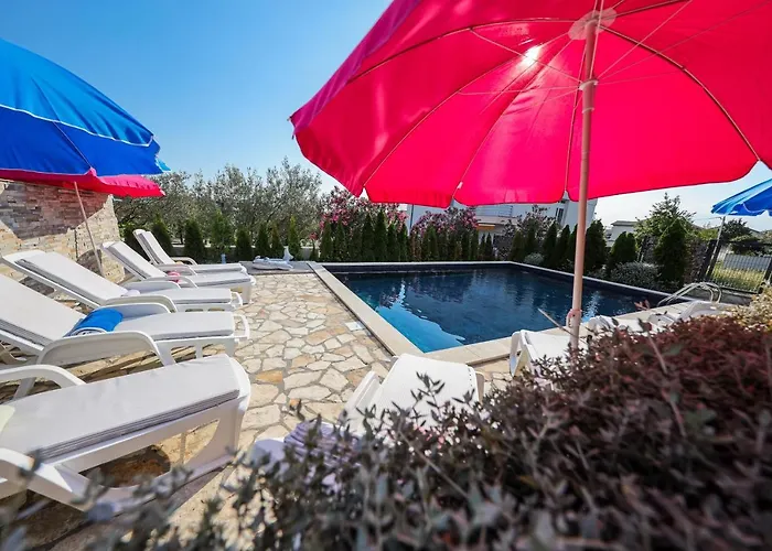 Luton Zadar Heating Pool & Jacuzzi