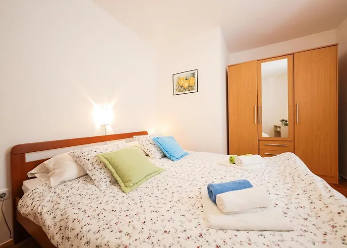 Luton Zadar Heating Pool & Jacuzzi