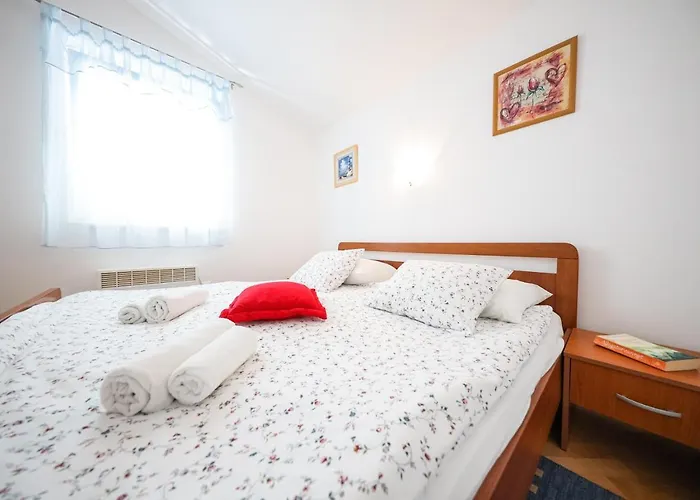 Luton Zadar Heating Pool & Jacuzzi *