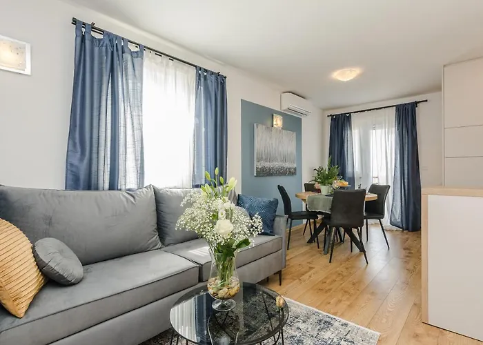 Luton Zadar Heating Pool & Jacuzzi Апартаменты