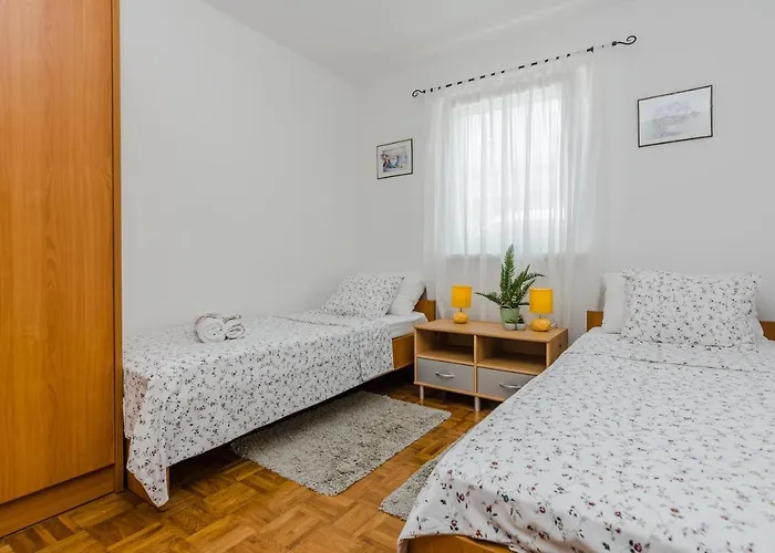 Luton Zadar Heating Pool & Jacuzzi 아파트 *