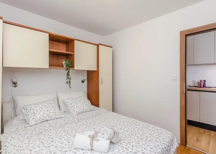 Luton Zadar Heating Pool & Jacuzzi