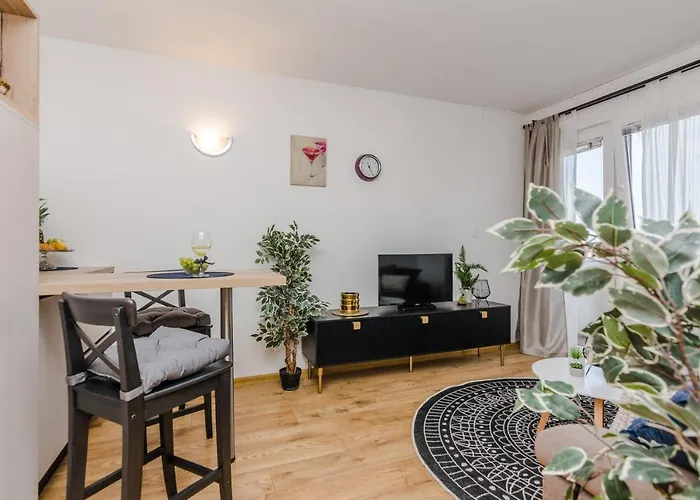 Luton Zadar Heating Pool & Jacuzzi