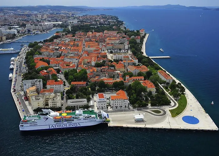 Luton Zadar Heating Pool & Jacuzzi 아파트 Kožino