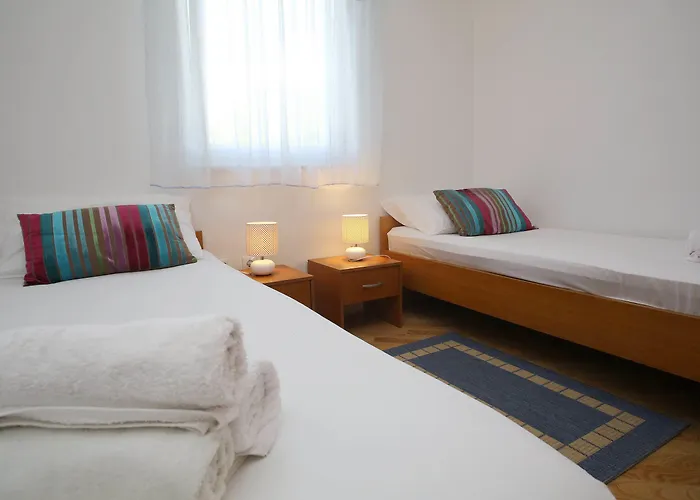 Апартаменты Luton Zadar Heating Pool & Jacuzzi