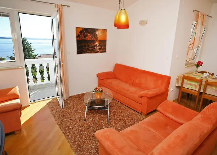 Luton Zadar Heating Pool & Jacuzzi *