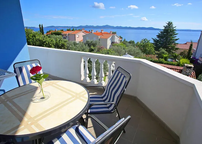 Luton Zadar Heating Pool & Jacuzzi Апартаменты