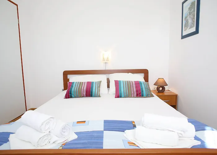 Luton Zadar Heating Pool & Jacuzzi * Kožino