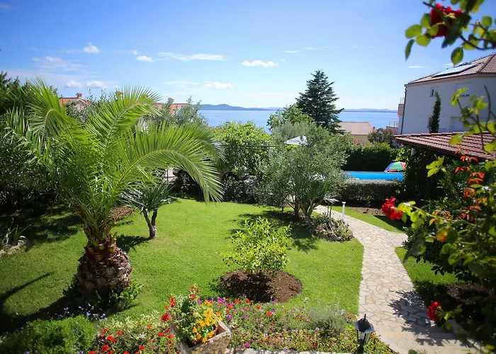 아파트 Luton Zadar Heating Pool & Jacuzzi *