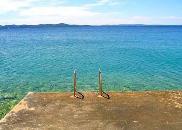 Luton Zadar Heating Pool & Jacuzzi Kožino