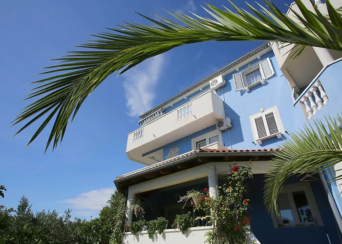 Luton Zadar Heating Pool & Jacuzzi * Kožino