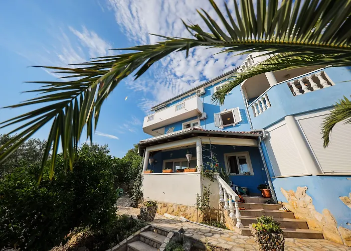 Luton Zadar Heating Pool & Jacuzzi * Kožino