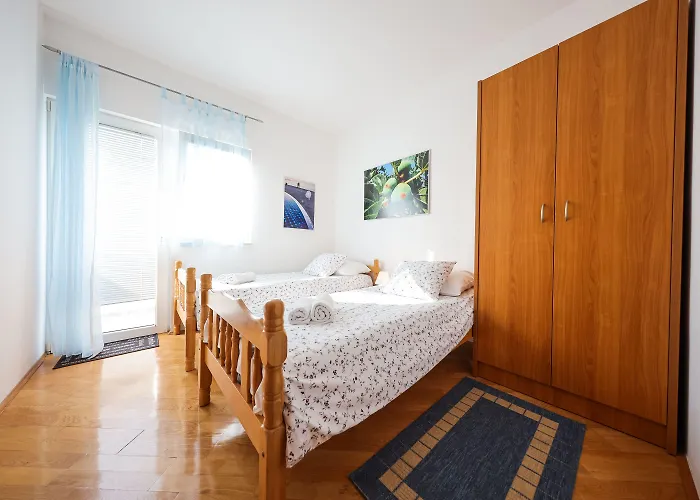 아파트 Luton Zadar Heating Pool & Jacuzzi *