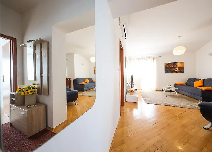 Luton Zadar Heating Pool & Jacuzzi Kožino