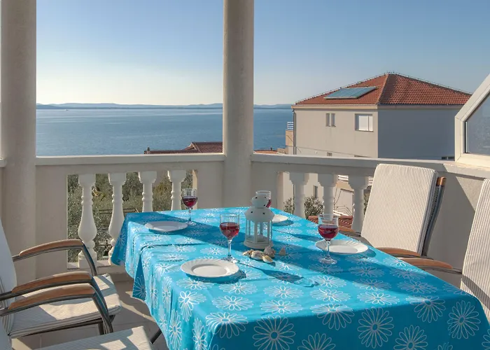 Апартаменты Luton Zadar Heating Pool & Jacuzzi