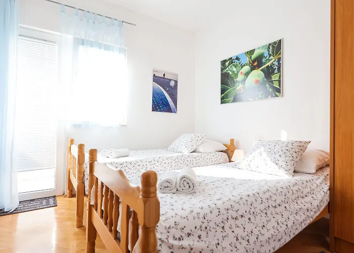 Luton Zadar Heating Pool & Jacuzzi Апартаменты