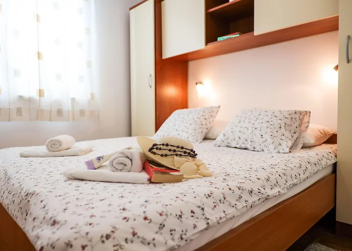 Luton Zadar Heating Pool & Jacuzzi *