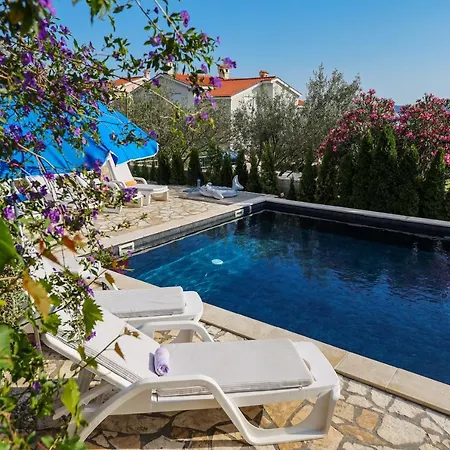 Apartment Luton Zadar Heating Pool & Jacuzzi Kožino