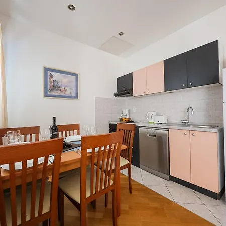 Apartment Luton Zadar Heating Pool & Jacuzzi Kožino
