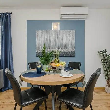 Luton Zadar Heating Pool & Jacuzzi Kožino