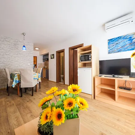 Luton Zadar Heating Pool&jacuzzi Appartement Kožino