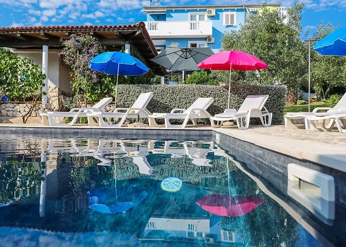 Luton Zadar Heating Pool & Jacuzzi *