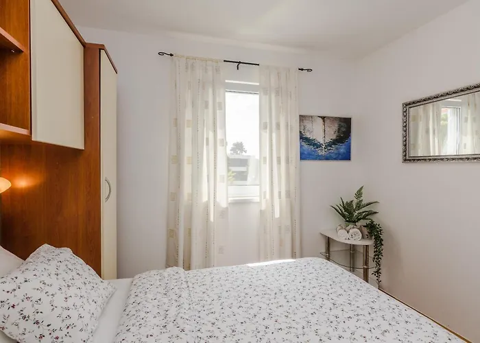 Apartman Luton Zadar Heating Pool & Jacuzzi